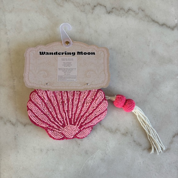 Pink Beaded Shell pouch - Picture 2 of 3